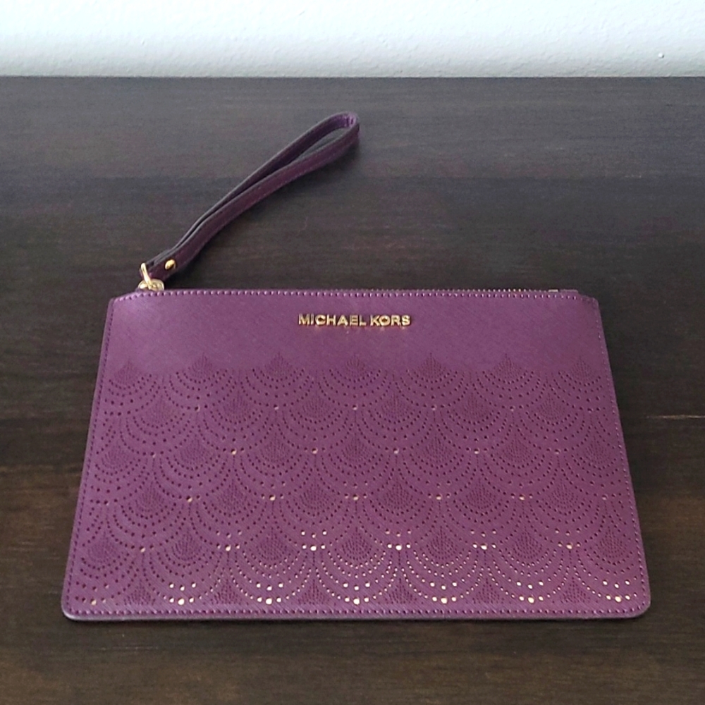 Micheal Kors cluth